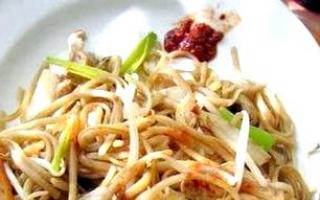 Chinese noodles with chicken Korean noodles with chicken and vegetables recipe